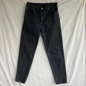 Vintage Levi’s 550 Relaxed Fit tapered leg black jeans Women’s